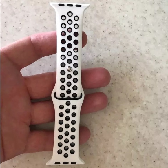 NEW WHITE-BK Sport Silicone Band FOR Apple Watch - Picture 3 of 3